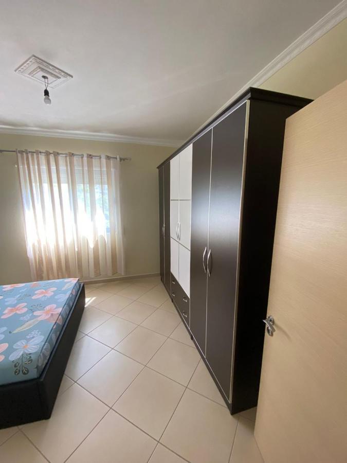 Saimir Apartaments Vlorë 外观 照片